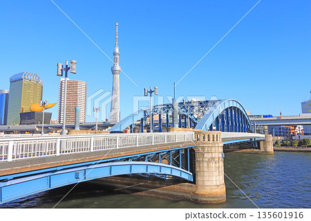Scenery of Tokyo Sky Tree and Komagata Bridge, Sumida Ward, Tokyo 135601916
