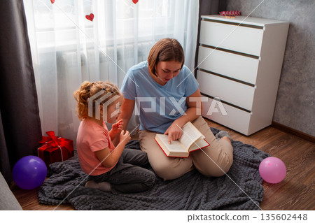 reading, book, child 135602448