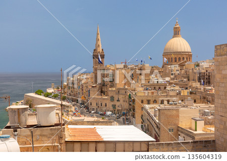 Skyline with St Paul's Pro-Cathedral and Carmelite Church dome, Valletta, Malta 135604319