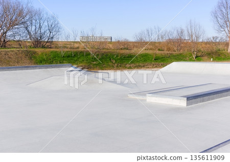 2026年1月，千葉縣松戶市江戶川河畔的滑板公園 135611909