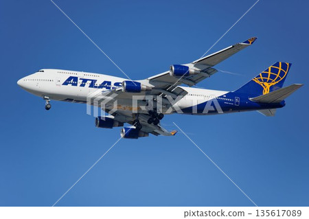 Atlas Air Boeing 747 135617089