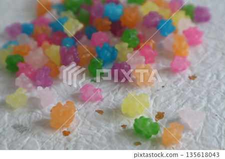 彩色紙屑糖果 彩色紙屑糖果 135618043