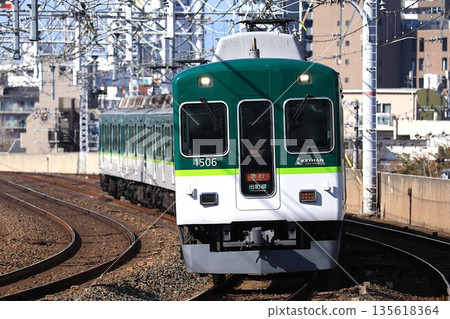 [Keihan] 1000 series express (Keihan Main Line: Nishisanso Station) 135618364