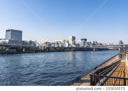 東京隅田川景色 東京隅田川景色 135620573