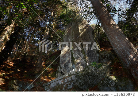 浪漫的茨城縣（加賀山，佛教三佛供奉於此，是山岳崇拜的聖地。）櫻川市，真壁町 135620978