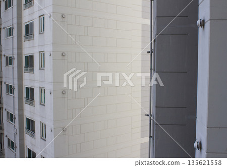 This is a close-up of an apartment wall. 135621558