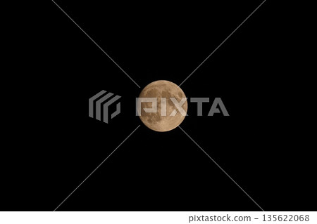 Moon Moon 135622068