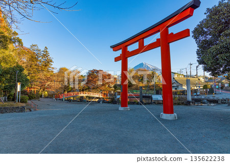 富士山(十二月,晴朗天空) 富士山(十二月,晴朗天空) 135622238