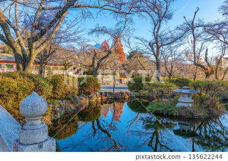 富士山(十二月,晴朗天空) 富士山(十二月,晴朗天空) 135622244