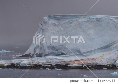 Antarctic landscape near the fish islands Antarctic landscape near the fish islands 135622911