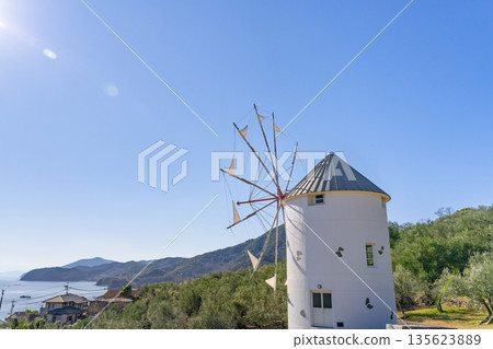 香川縣小豆島市橄欖公園的風車 135623889