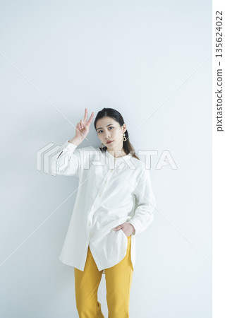 一個女人誰簽了一塊 135624022