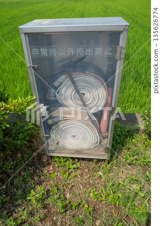Transparent fire hydrant hose storage box that allows you to see inside Transparent fire hydrant hose storage box that allows you to see inside 135626774