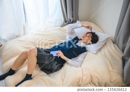 A living high school student 135626812