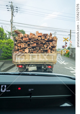 卡車 建設 建造 135627076