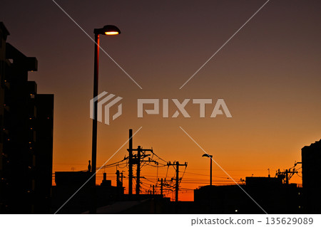 Sunset scenery 135629089