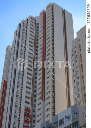 Sept 14 2025 Kwun Shan Court Modern High-Rise Residential Living Sept 14 2025 Kwun Shan Court Modern High-Rise Residential Living 135629599