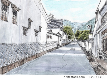 萩町兩旁林立著用魚骨牆砌成的古老房屋。 萩町兩旁林立著用魚骨牆砌成的古老房屋。 135631319