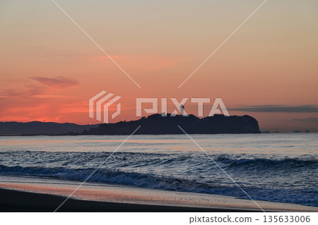 Sunrise at Tsujido Beach 135633006