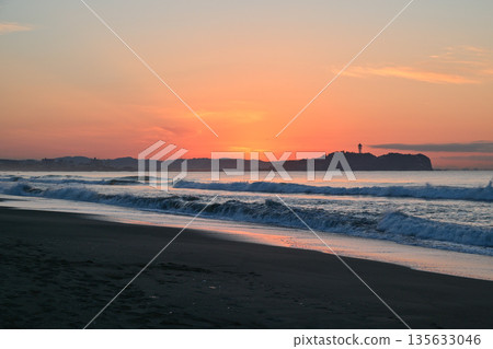 辻堂海灘的日出 辻堂海灘的日出 135633046