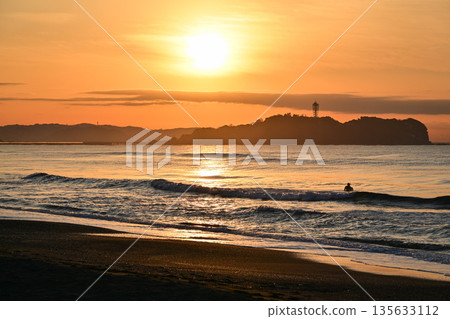 Sunrise at Tsujido Beach 135633112