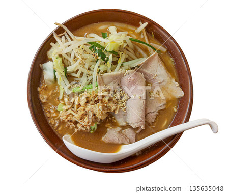 Pork bone miso ramen 135635048