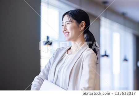 女商人 135638017
