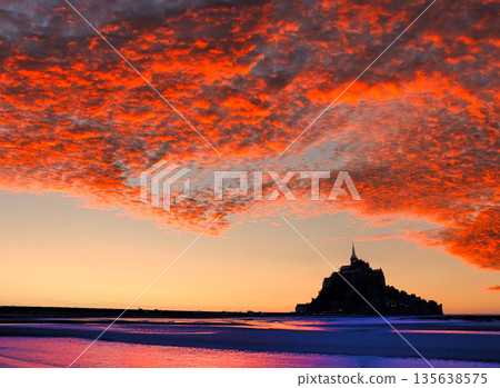 Spectacular views of the Mont Saint-Michel Abbey, a World Heritage Site Spectacular views of the Mont Saint-Michel Abbey, a World Heritage Site 135638575