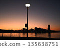 Street lights and coastal night view 135638751