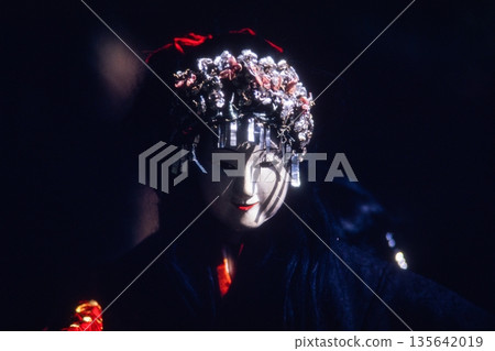 [Niigata Prefecture, Sado, Fumiya Doll] Nationally designated Important Intangible Folk Cultural Property 135642019