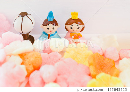 Hinamatsuri dolls and colorful hail Hinamatsuri dolls and colorful hail 135643523