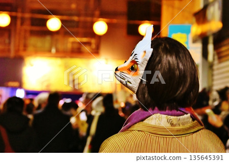 The Night of the Oji Fox Procession, Tokyo 135645391