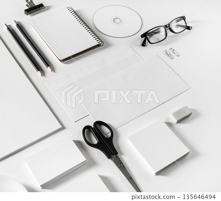 Blank stationery set 135646494