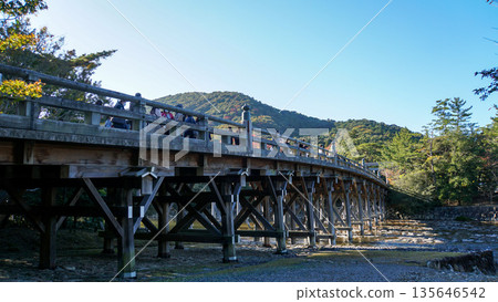 Uji Bridge over the Isuzu River leading to the Inner Shrine of Ise Grand Shrine 135646542
