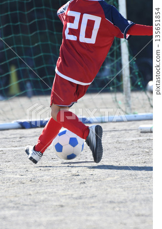 Soccer player to dribble 135651854