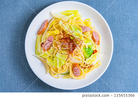 Spring cabbage peperoncino Spring cabbage peperoncino 135655366