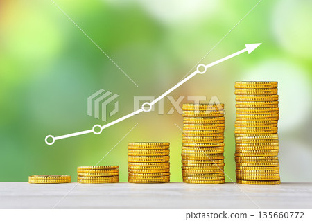 Still image material that evokes the image of increasing assets 135660772