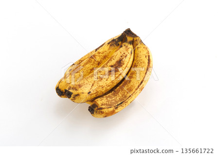 成熟的香蕉 135661722