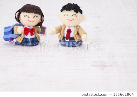 高中生娃娃 135661904