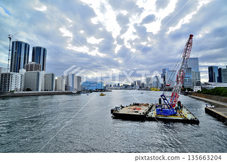 隅田川：勝須和豐洲地區的重建工作正在推進 135663204