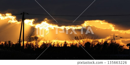 Clouds dyed in the morning glow Clouds dyed in the morning glow 135663226