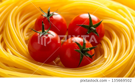 italian pasta with tomatoes 135669502