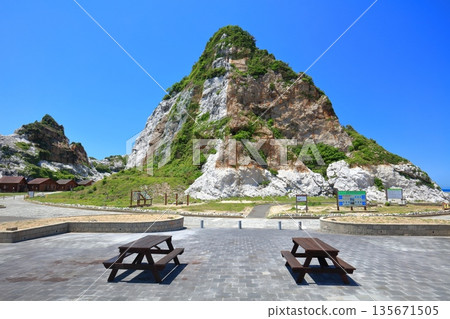 [Wakayama Prefecture] Shirasaki Marine Park Campsite on a clear day 135671505