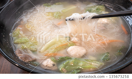 海鮮 米粉 米粉湯 Mixed Seafood Rice Noodles ビーフン 海鮮 米粉 米粉湯 Mixed Seafood Rice Noodles ビーフン 135673258
