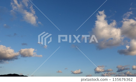 Beautiful sky and clouds Beautiful sky and clouds 135676362