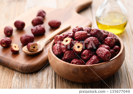 Seedless jujube fruit, dried jujube, dried fruit, healthy food Seedless jujube fruit, dried jujube, dried fruit, healthy food 135677049