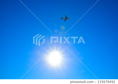 飛機上升 飛機上升 135678492