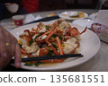 Taiwanese stir-fried crab 135681551