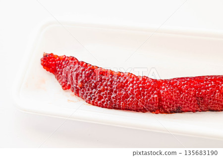 Salted salmon roe 135683190