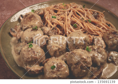Spaghetti with meatballs and mushrooms, in cream sauce, homemade, no people, Spaghetti with meatballs and mushrooms, in cream sauce, homemade, no people, 135691139
